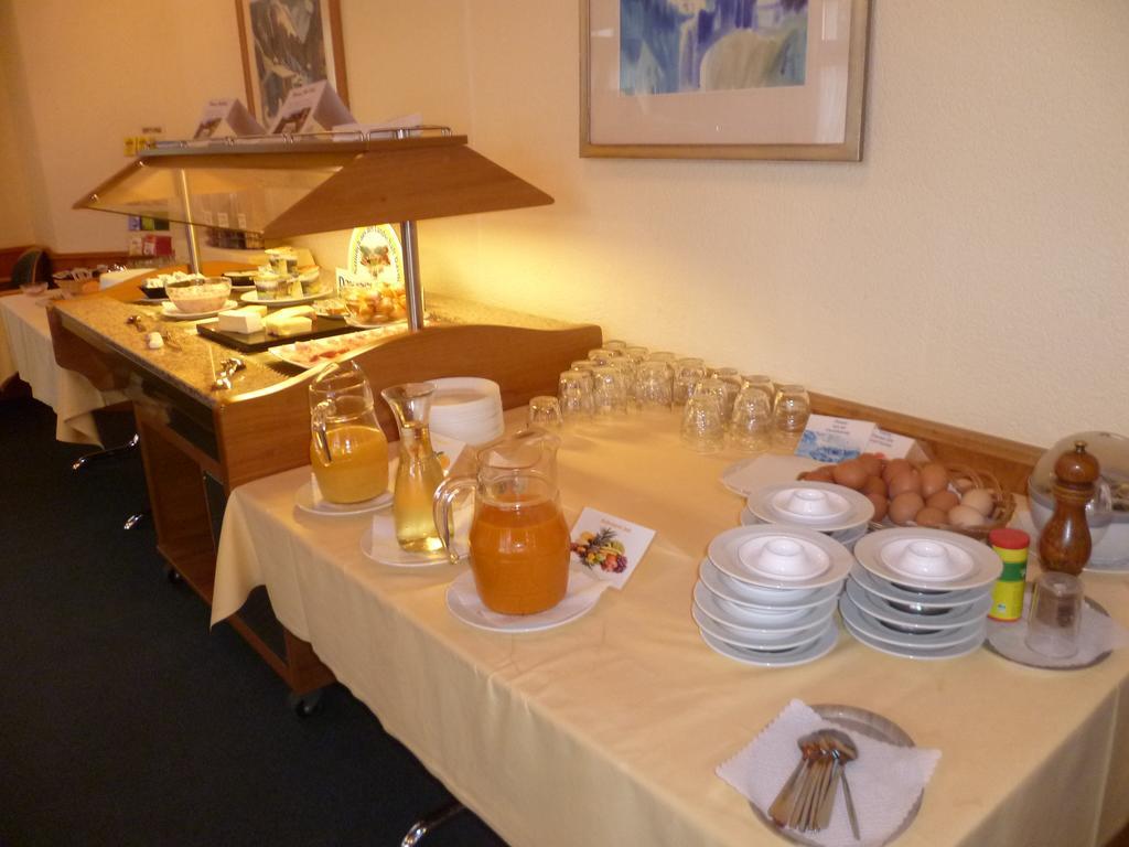Sporthotel Clavadel Bagian luar foto